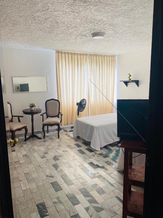 Hostal Guadalajara Cosmopolitan Providencia Dış mekan fotoğraf