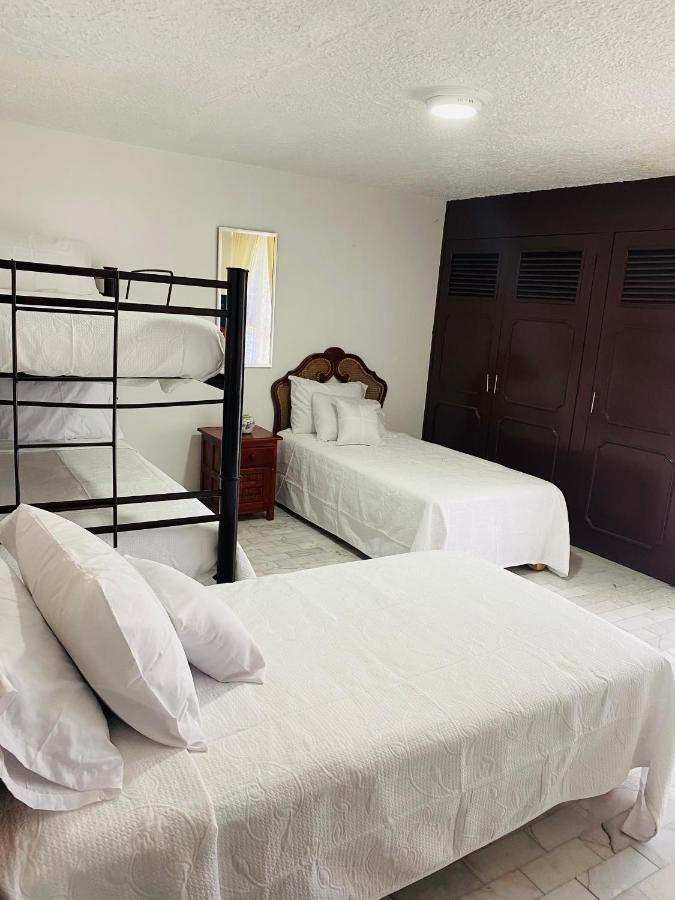Hostal Guadalajara Cosmopolitan Providencia Dış mekan fotoğraf